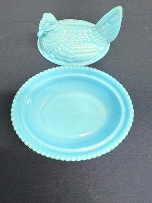 Vintage Westmoreland Hen on Nest Blue Milk Glass Covered Dish