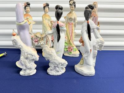 Vintage Chinese porcelain court lady figurines