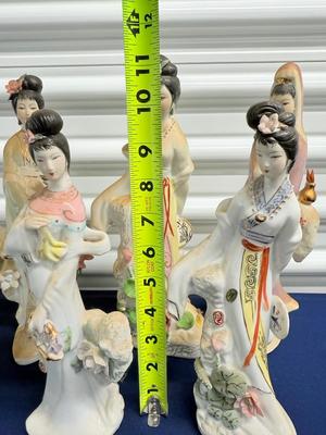 Vintage Chinese porcelain court lady figurines