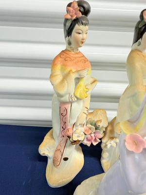Vintage Chinese porcelain court lady figurines