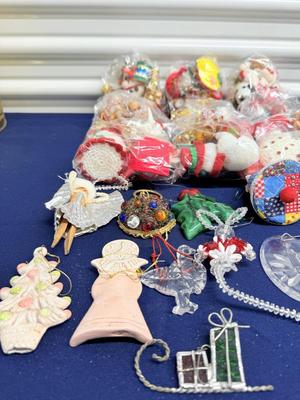 Vintage Holiday ornaments & decorations Lot 1