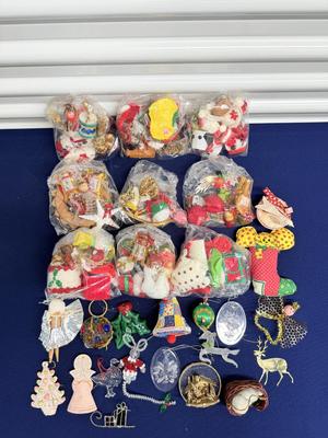 Vintage Holiday ornaments & decorations Lot 1