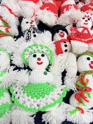 Vintage home made crochet yarn dolls - lot 2