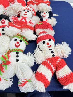 Vintage home made crochet yarn dolls - lot 2