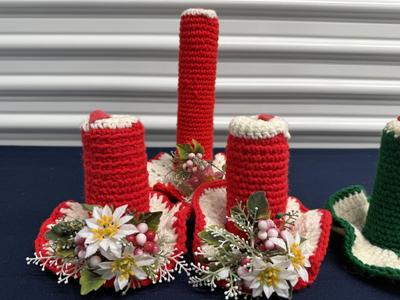 Hand crotchet holiday decor - Box lot