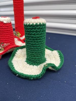 Hand crotchet holiday decor - Box lot