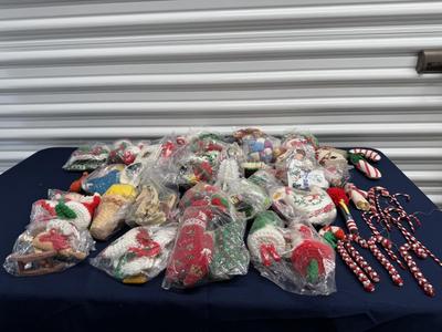 Vintage Christmas Ornaments & Decorations - Lot 4
