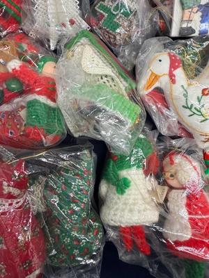 Vintage Christmas Ornaments & Decorations - Lot 4