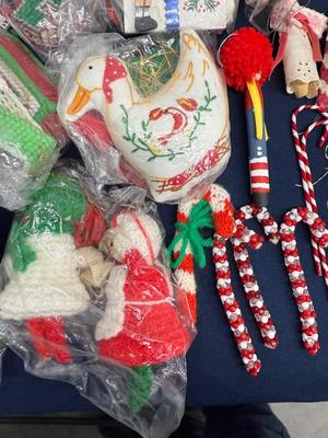 Vintage Christmas Ornaments & Decorations - Lot 4