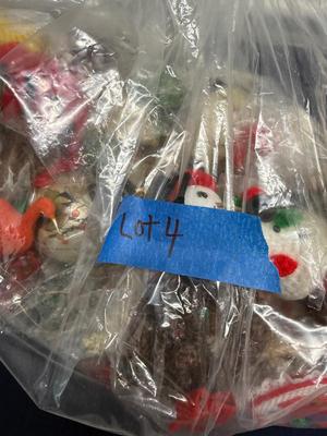 Vintage Christmas Ornaments & Decorations - Lot 4