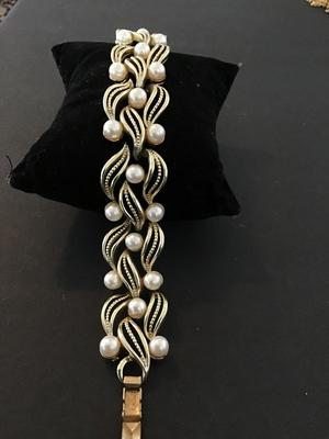 Sale Photo Thumbnail #89: See pictures