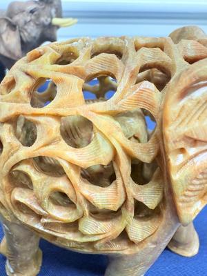 Mixed Elephant figurines - Lot 1