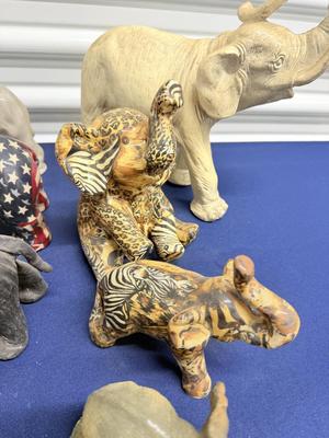 Elephant figurines - Lot 2