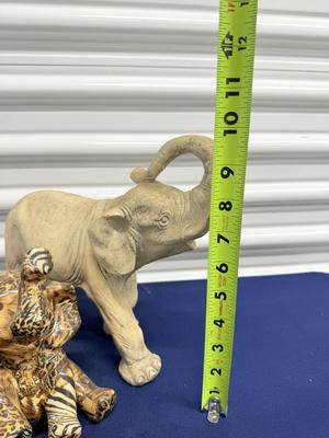 Elephant figurines - Lot 2