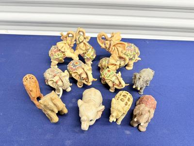 Elephant figurines - Lot 3