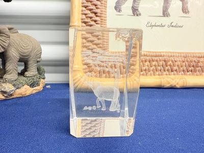 Elephant Decor - Lot 6