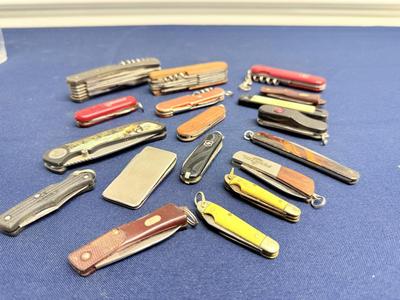 Pocket knife lot