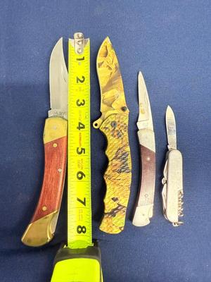 Folding pocket knives - Lot of 4