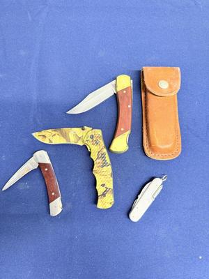 Folding pocket knives - Lot of 4