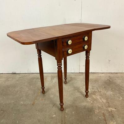 632 Antique Mahogany Drop-Leaf Table With Two Drop Leaf Two Drawers