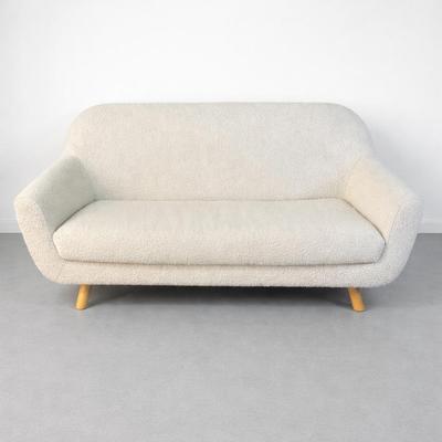 639 Gabriola Ivory Boucle 64" Loveseat