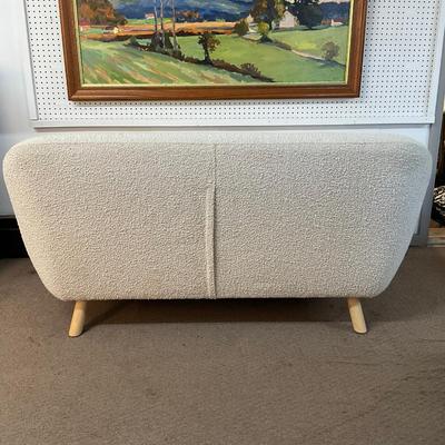 639 Gabriola Ivory Boucle 64" Loveseat