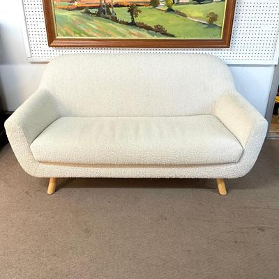 639 Gabriola Ivory Boucle 64" Loveseat