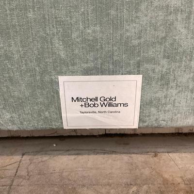 645 Mitchell Gold & Bob WIlliams Queen Bed