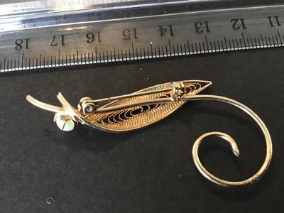 Gold Tone Vintage Brooch