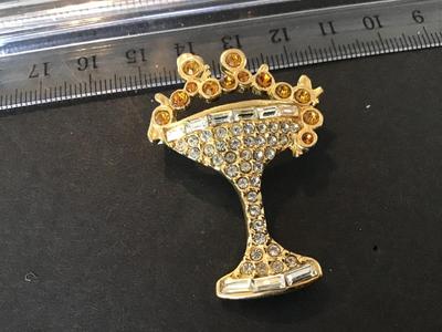 Fashion Rhinestone Brooch