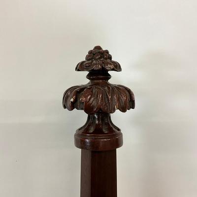 670 Mahogany King Bed