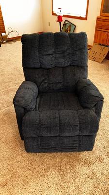 DUAL MASSAGING RECLINER