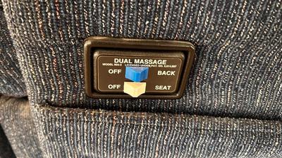 DUAL MASSAGING RECLINER