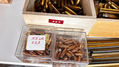 .223 SHELLS, BULLETS AND CLIPS FOR RELOADING