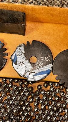 LYMAN NO. 55 BENCH-MOUNT POWDER MEASURE FOR RELOADING AMMUNITION, LEE POWDER MEASURE KIT BOX OF 11mm (7/16”) STEEL BALLS AND MORE