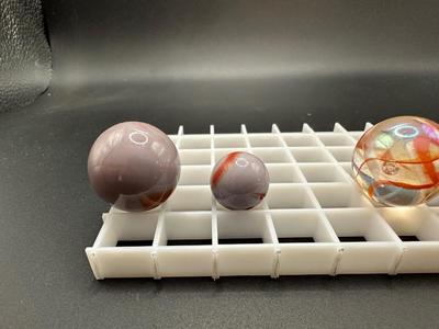 BOULDERS AND MATCHING SMALLER MABLES