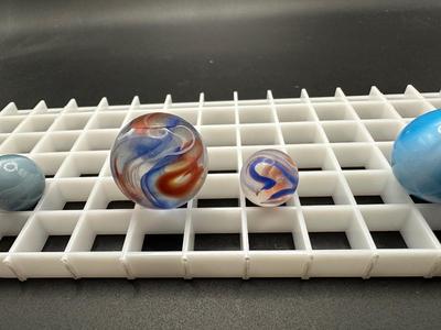 BOULDERS AND MATCHING SMALLER MABLES