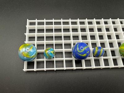 BOULDERS AND MATCHING SMALLER MABLES