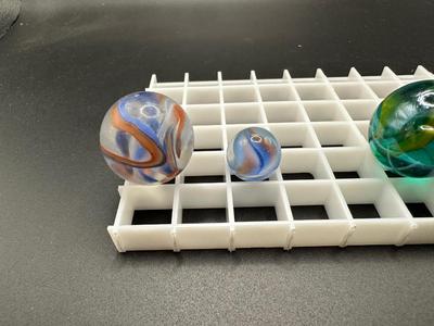 BOULDERS AND MATCHING SMALLER MABLES