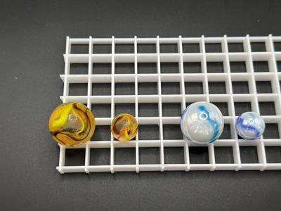 BOULDERS WITH MATCHING SMALLER MARBLES