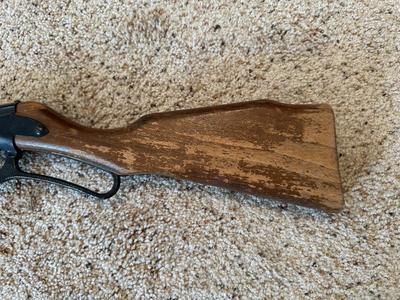 VINTAGE DAISY MODEL 96 LEVER-ACTION BB GUN