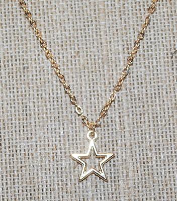 Delicate 5-Point STAR NECKLACE with Gold Tone Chain & Lobster Clasp 15" L
