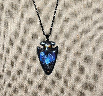 Enamel Style "3 WOLVES HOWLING at the MOON" NECKLACE on an Arrowhead Shaped Pendant, Black Necklace Chain and Black Lobster...