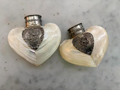 Pair of snuff bottles
