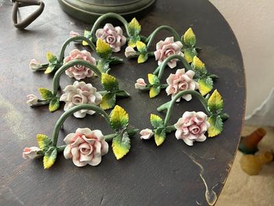 7 rose place card holders