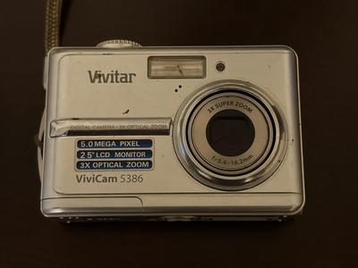 Canon Power Shot A480 & Vivitar ViviCam 5386