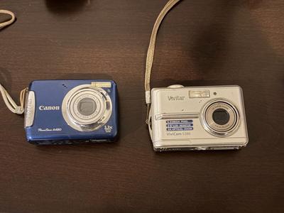 Canon Power Shot A480 & Vivitar ViviCam 5386