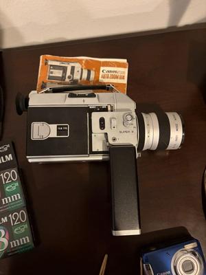 Canon Auto Zoom 814 Movie Camera