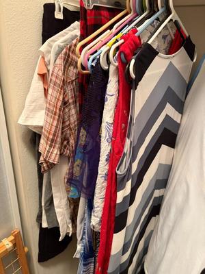 25 pieces women's clothing size M