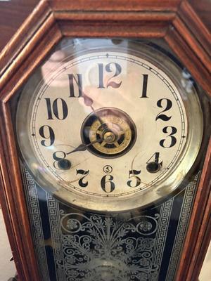 Antique parlor mantle clock